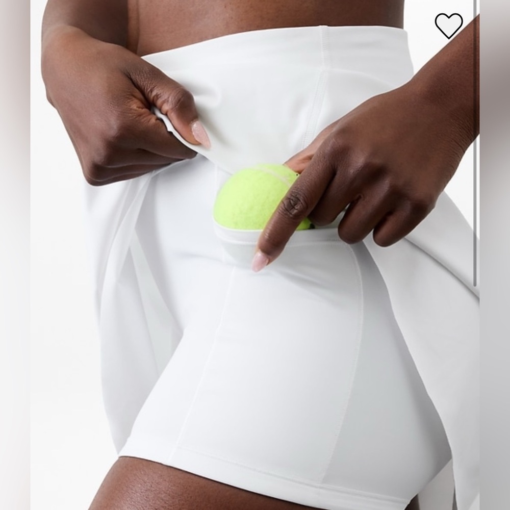 ATHLETA High Rise Ace Tennis Skort | White | size MEDIUM